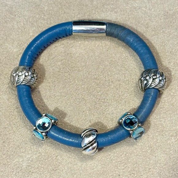 🆕 Brighton silver bead with swirls & clear crystals around center NWOT Retired - Picture 7 of 7